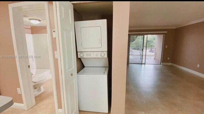 Building Photo - 15241 SW 80th St