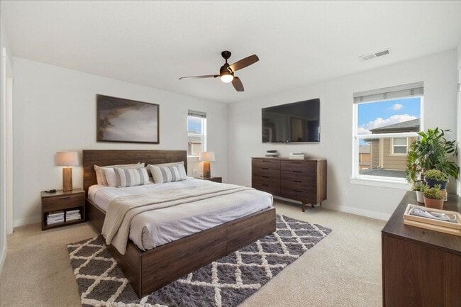 Building Photo - Outstanding Townhome W/ Large 3 Bed- 2.5 Bath and 2-Car Garage!