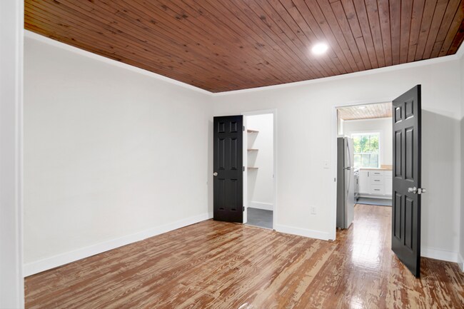 Building Photo - 4117 Barrancas Ave