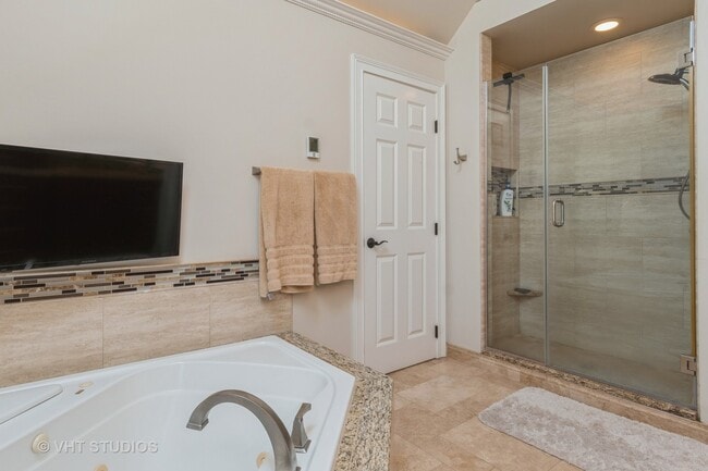 Building Photo - 2328 Simsbury Ct