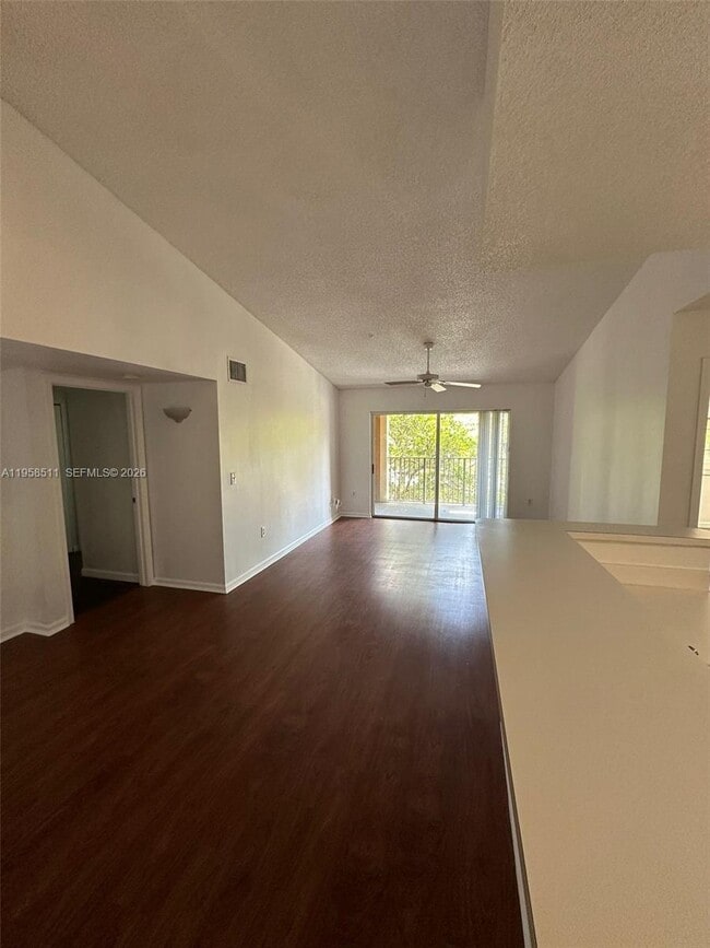 Building Photo - 4848 N State Rd 7