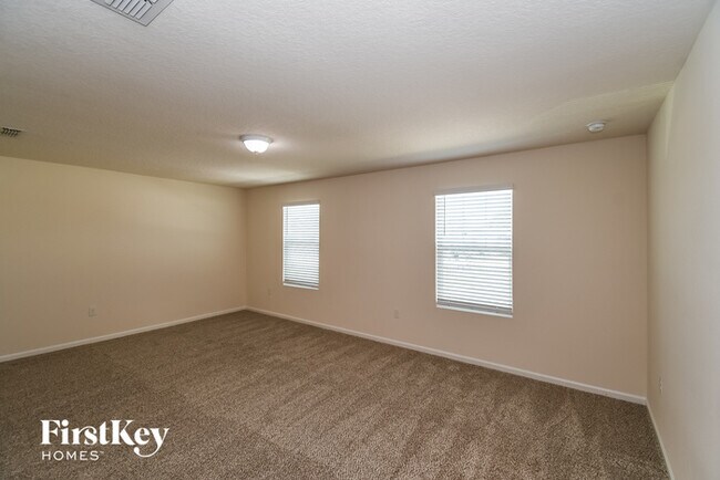 Building Photo - 2360 Sea Palm Ave