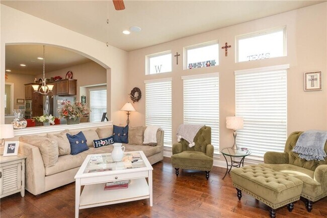 Building Photo - 4120 Vinalopo Dr