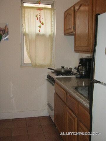 Building Photo - 15 Scottfield Rd