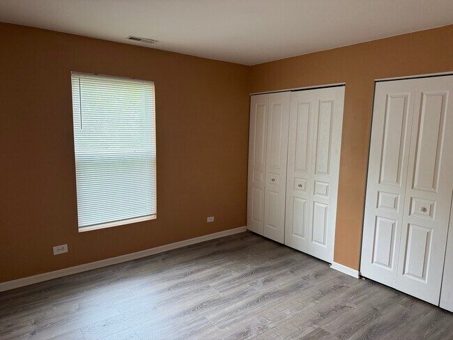Building Photo - 3140 Ollerton Ave