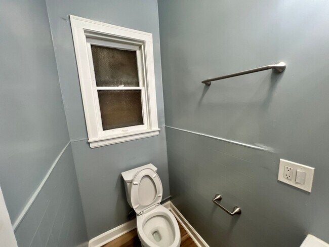 Building Photo - 4757 S Paulina St