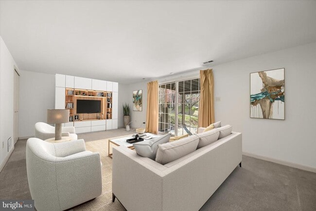 Building Photo - 20 Tenby Ct