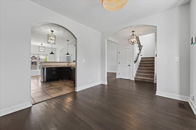 Building Photo - 3710 Windhaven Ct