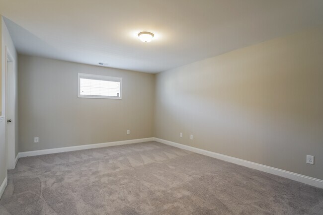 Building Photo - 7248 Bellacroft Dr