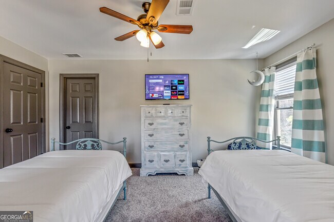 Building Photo - 10 Bridlewood Ct
