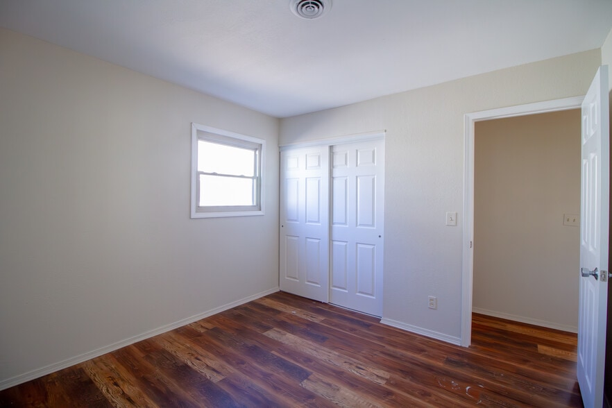 Building Photo - 530 W Northgate Pkwy