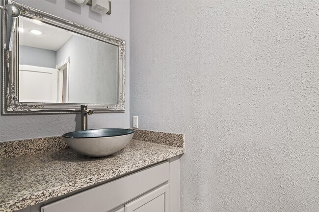 Building Photo - 403 Wrangler Rd