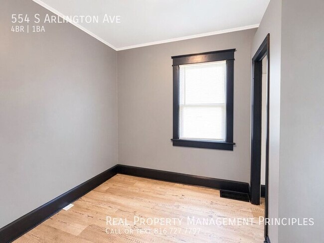 Building Photo - 554 S Arlington Ave