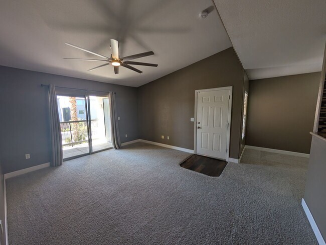 Building Photo - 8000 W Badura Ave