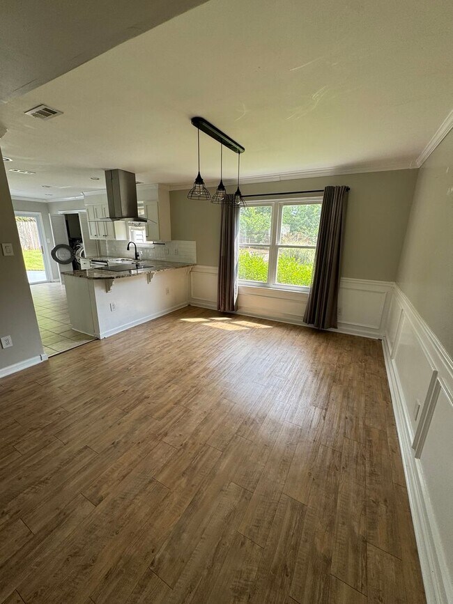 Building Photo - Available Now In Forest Creek
