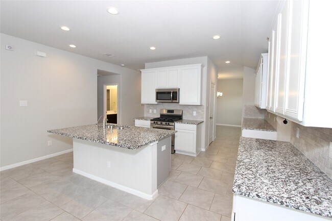 Building Photo - 1303 Keaton Ct