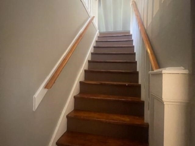 Building Photo - 1235 Vinton Ave