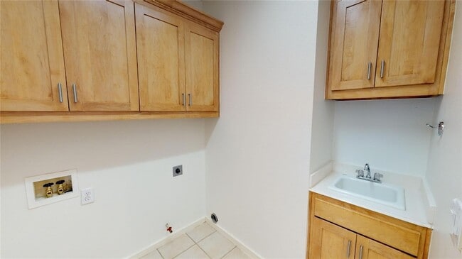 Building Photo - 3718 Dorothy Ave