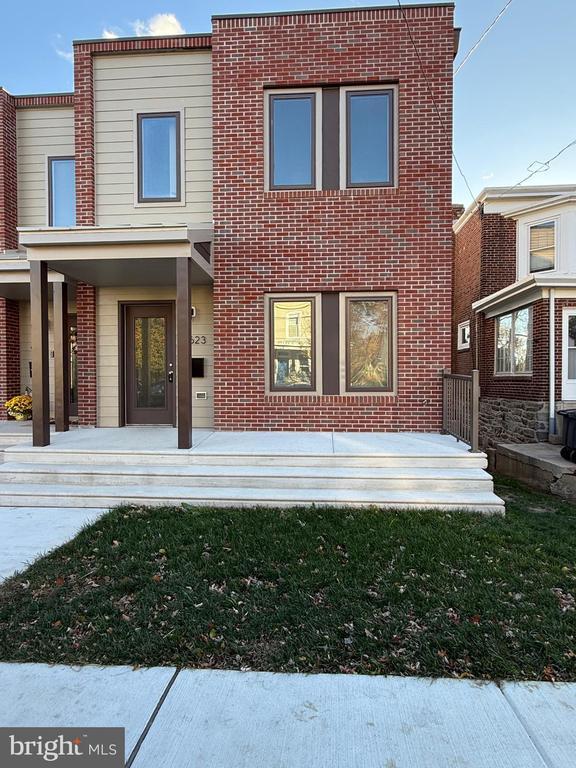 Building Photo - 623 Shawmont Ave