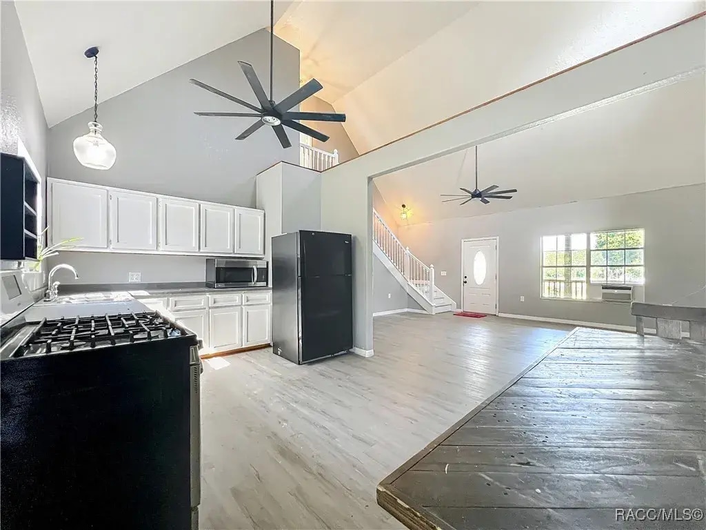 Primary House - 13691 E Hwy 25