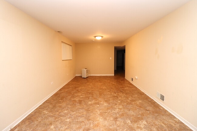 Building Photo - 500 Westwood Ave