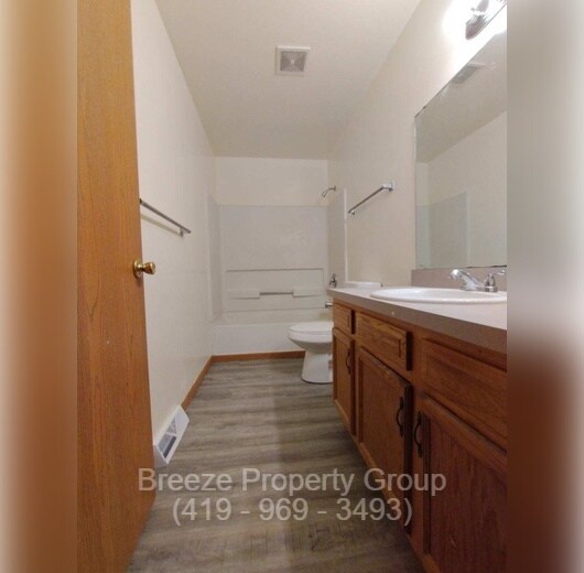 Building Photo - 2808 Benford Ln