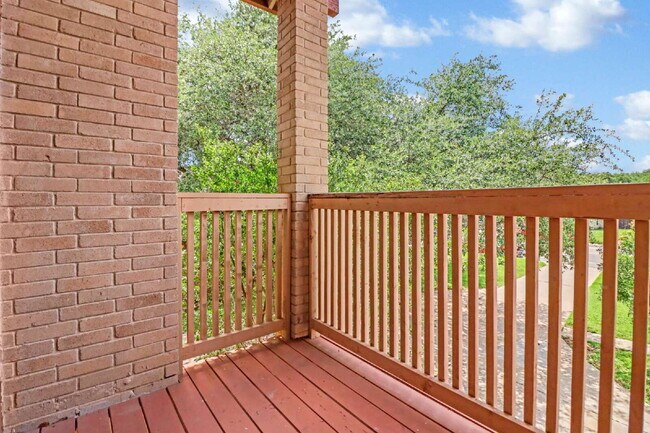 Building Photo - 14216 Indian Woods