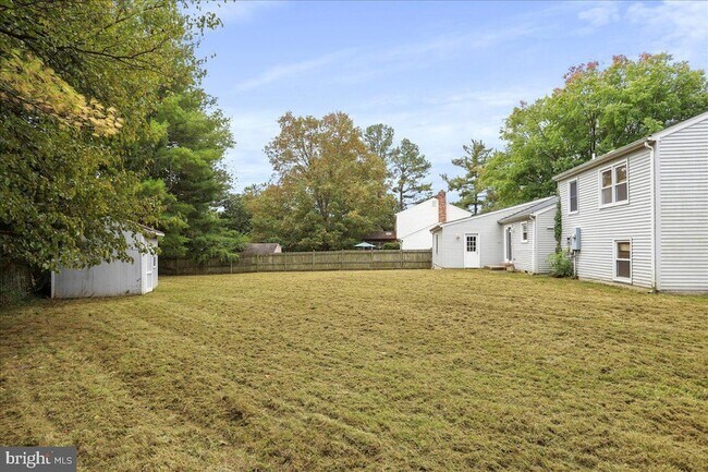 Building Photo - 2653 Fanieul Hall Ct