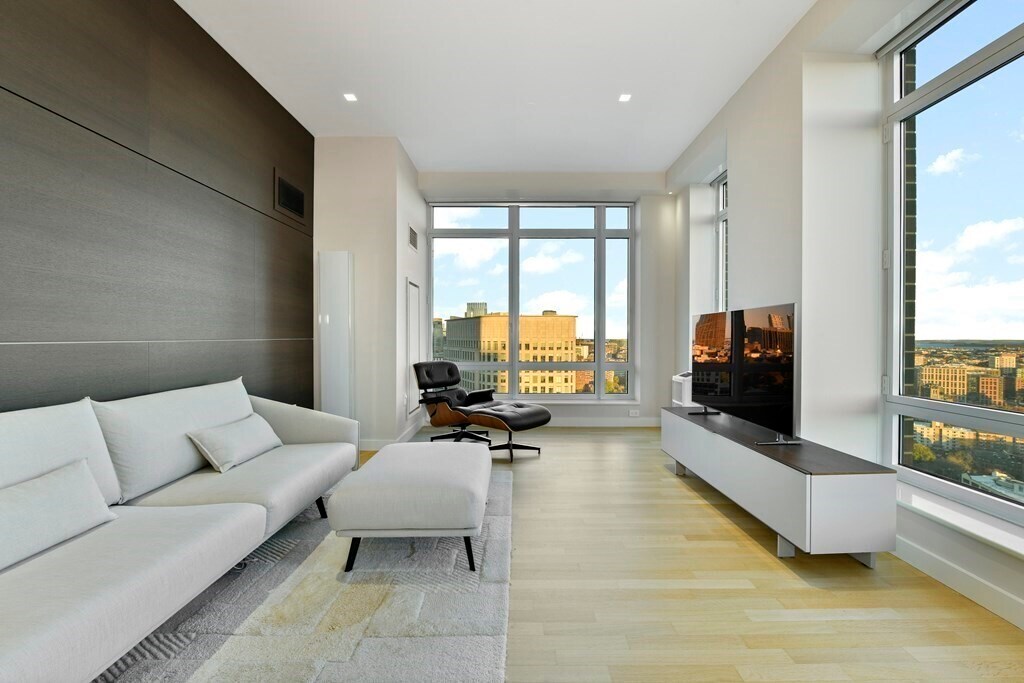 Building Photo - 400 Stuart St