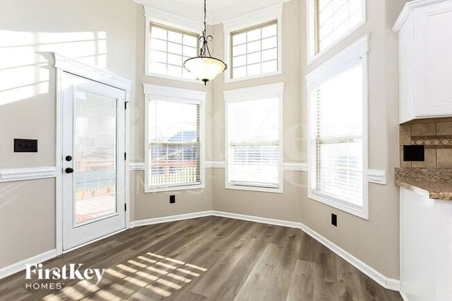 Building Photo - 1165 Chinook Cir