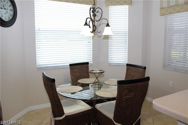 Building Photo - 10349 Heritage Bay Blvd