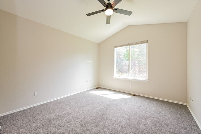 Building Photo - Highlands Ranch Newly Renovated 3 bed 2.5 ...