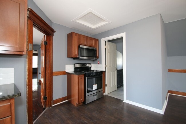 Building Photo - No DEPOSIT! Beautiful 2 bedroom