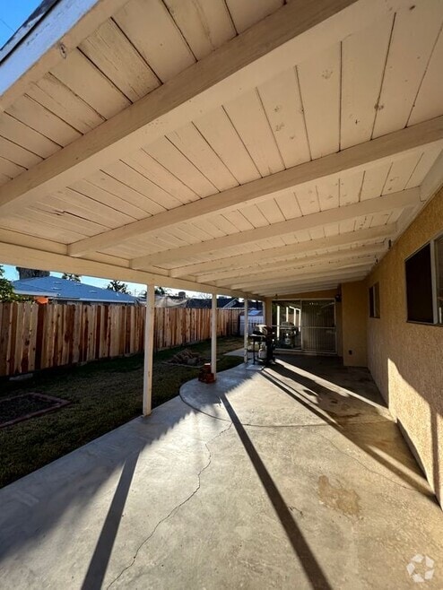 Building Photo - 41341 Orange Pl