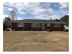 Building Photo - 438 La Grange Rd