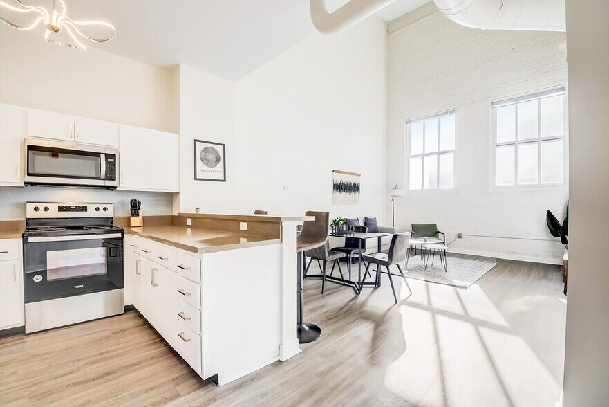 Building Photo - 50 N Illinois St