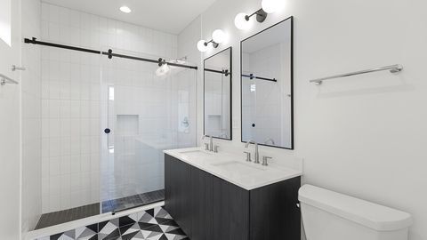 Building Photo - 1801 W Grand Ave