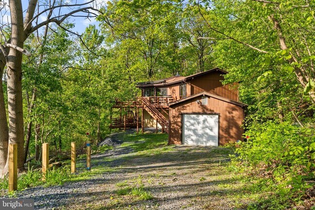 Building Photo - 116 Mossy Rock Ln