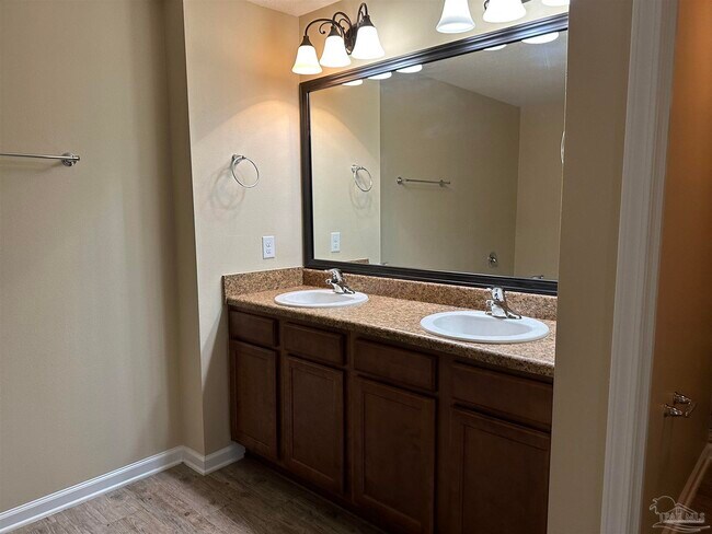 Building Photo - 6482 Flora Court