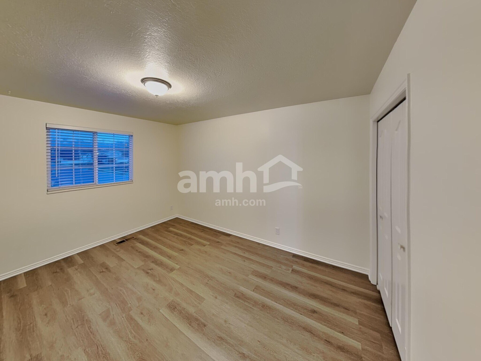 Building Photo - 1871 N 750 W