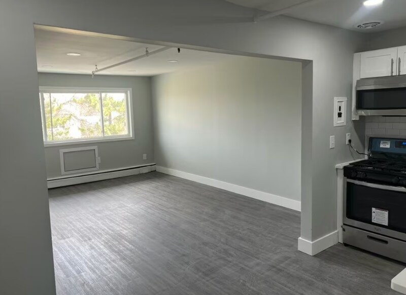 Building Photo - 544 Beachway Ave