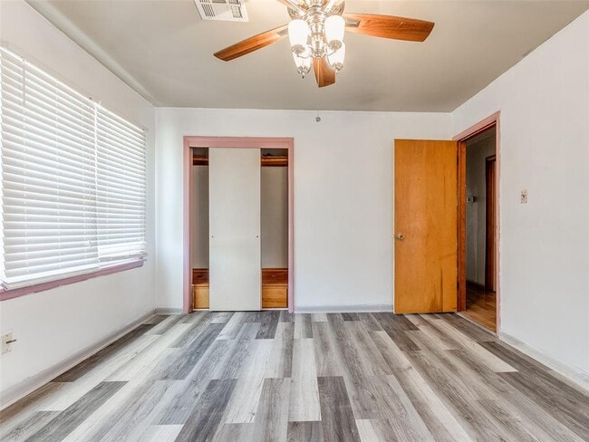 Building Photo - 125 Beard Dr