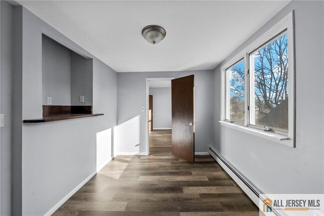 Building Photo - 76 Andrew St