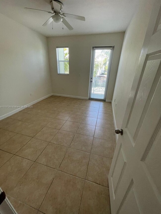 Building Photo - 11432 NW 75th Terrace