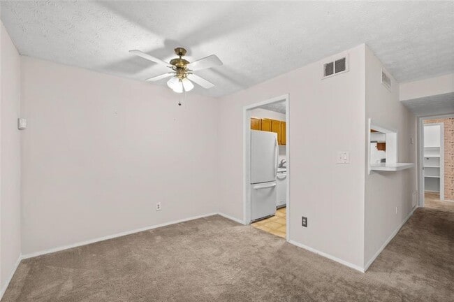 Building Photo - 1004 Dunbar Dr