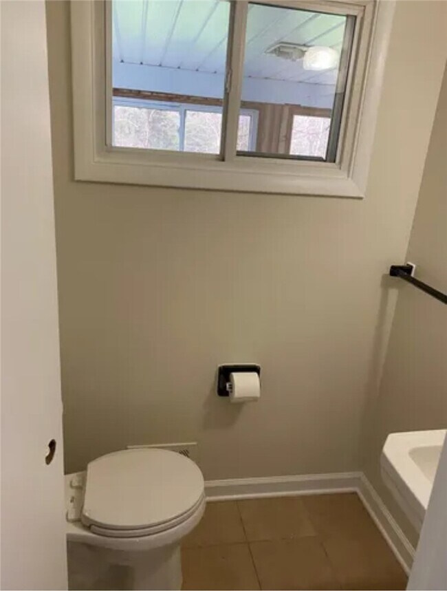 Building Photo - 2384 Spencerport Rd