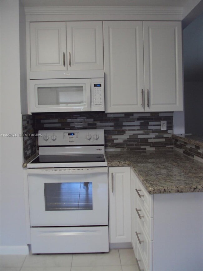 Building Photo - 15332 SW 80th Ln