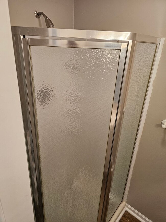 Building Photo - 1737 Moses Ave