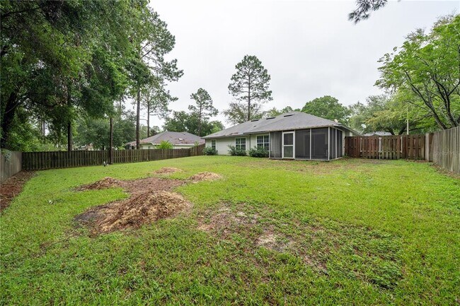 Building Photo - 7136 SW 81st Dr