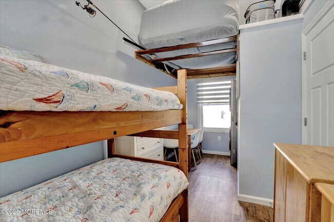 Building Photo - 12 W Rutherford Ln